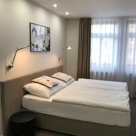 Ξενοδοχείο Hotel Rozmaryn B&B 3*